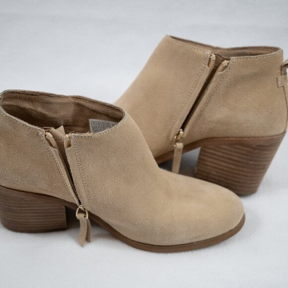Tom's Lea Suede Booties Women's 7.5 Ankle Boots Beige/Tan/Sand - Picture 1 of 5